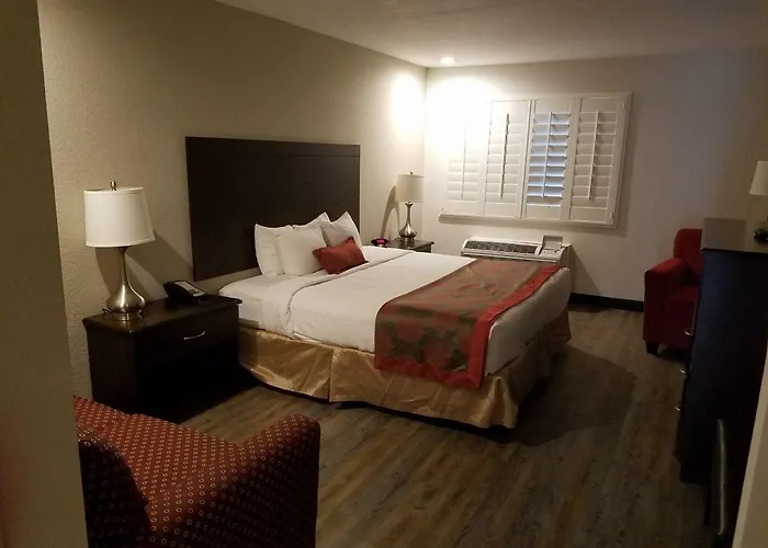 Hotel Infinity & 3*