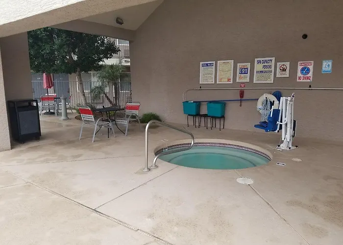 Hotel Infinity & Tempe