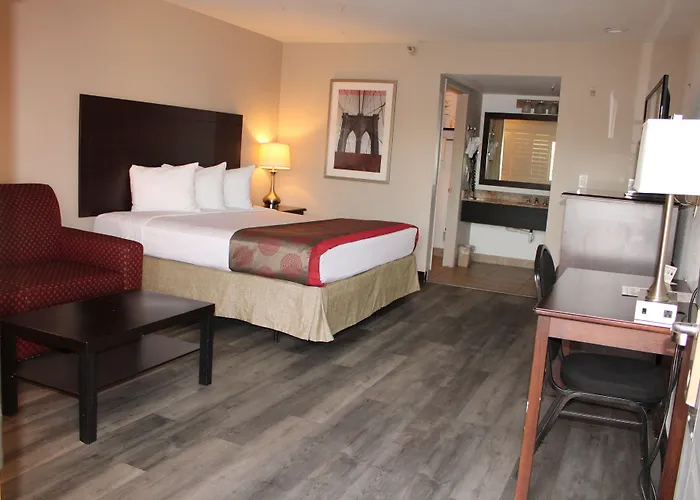 Infinity & Hotel 3*