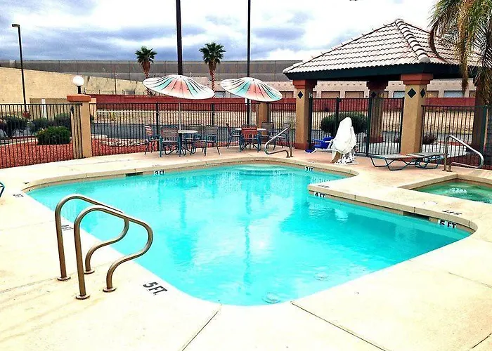 Hotel Infinity & 3*